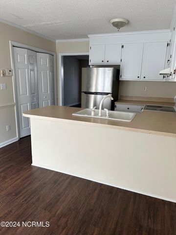 3935 Sterling Pointe Drive Ttt1, Winterville, NC 28590