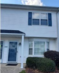 3935 Sterling Pointe Drive Ttt1, Winterville, NC 28590