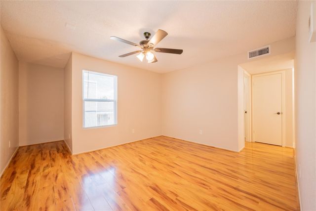 781 Country Place Drive 2052, Houston, TX 77079