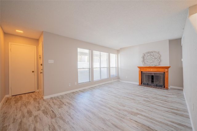 781 Country Place Drive 2052, Houston, TX 77079
