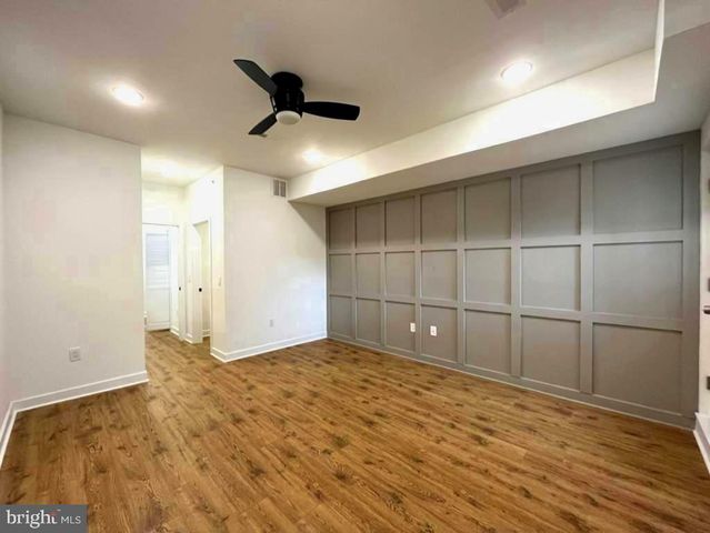 2117 N 8TH ST, Philadelphia, PA 19122