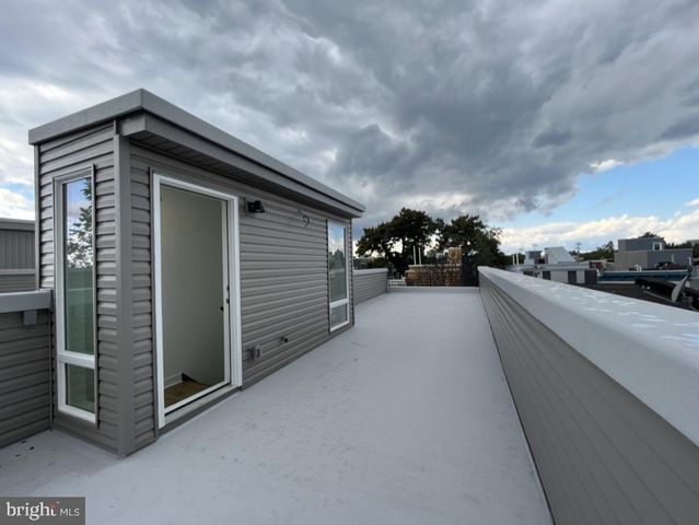 2117 N 8TH ST, Philadelphia, PA 19122