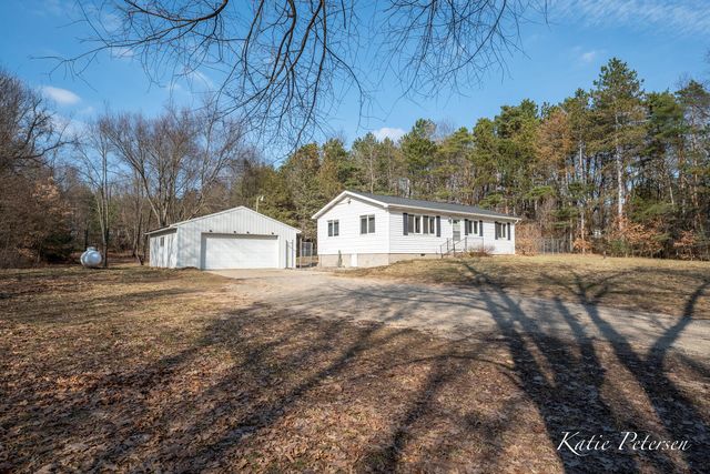 3501 15 Mile Road Ne, Algoma Twp, MI 49319
