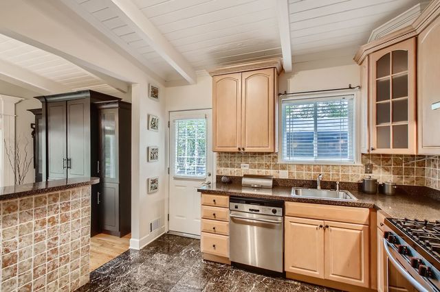 9529 Keystone Avenue, Skokie, IL 60076