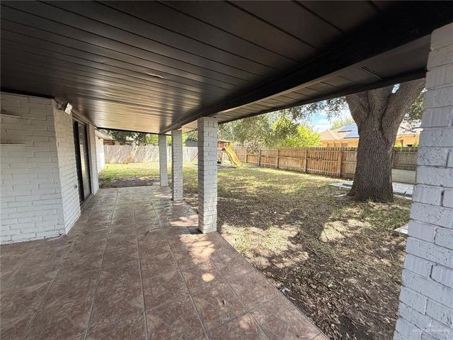 2416 Cottonwood Street, Mission, TX 78574