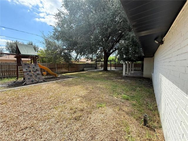 2416 Cottonwood Street, Mission, TX 78574