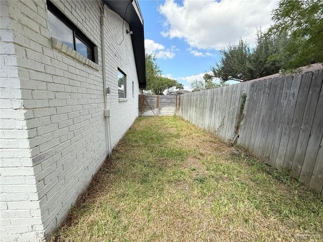 2416 Cottonwood Street, Mission, TX 78574