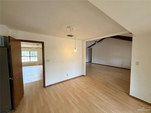 2416 Cottonwood Street, Mission, TX 78574