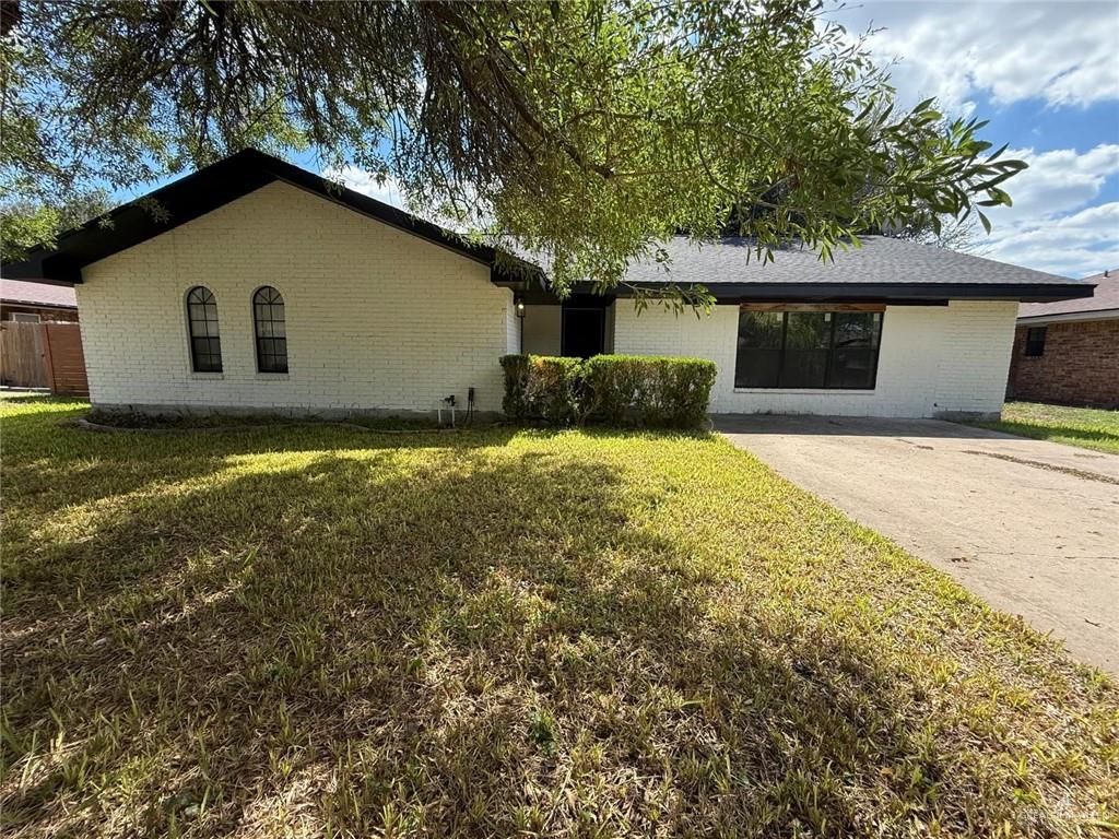 2416 Cottonwood Street, Mission, TX 78574