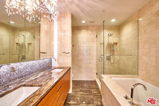 900 W OLYMPIC Boulevard 35i, Los Angeles, CA 90015
