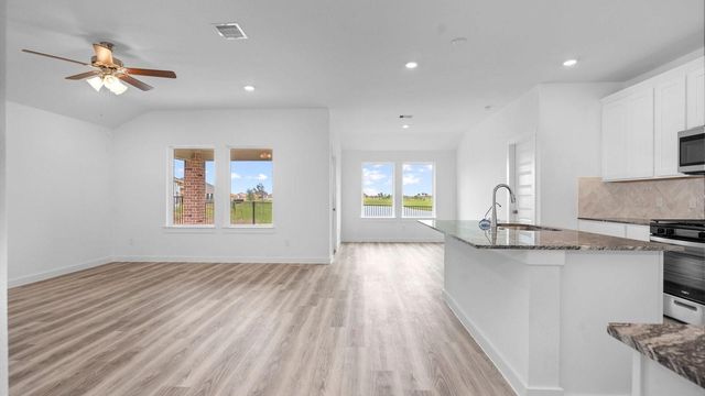14324 Seagrass Knoll Lane, Texas City, TX 77510
