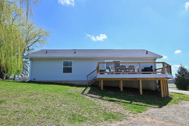 6636 Big Bend ROAD, Waterford, WI 53185