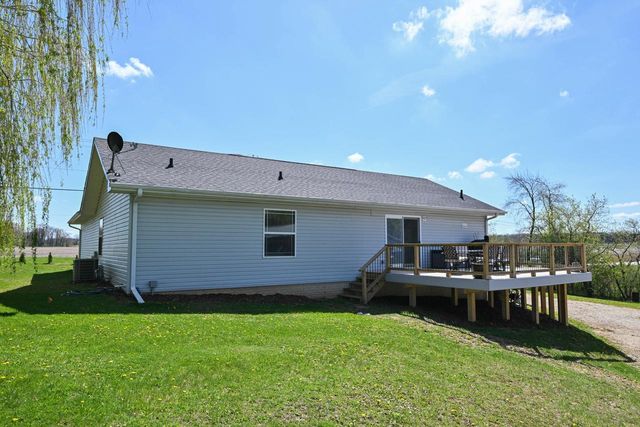 6636 Big Bend ROAD, Waterford, WI 53185