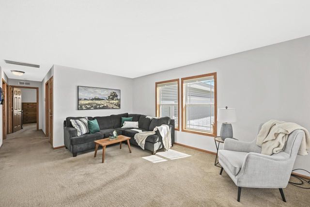 6636 Big Bend ROAD, Waterford, WI 53185