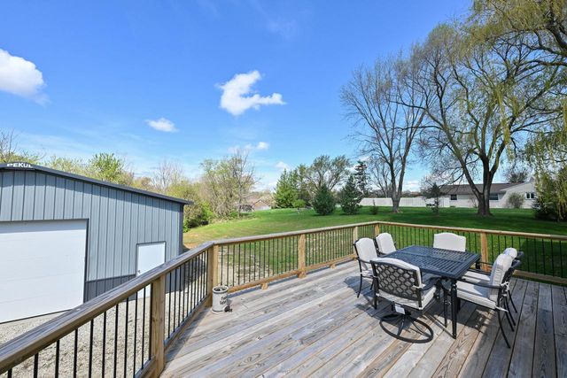 6636 Big Bend ROAD, Waterford, WI 53185