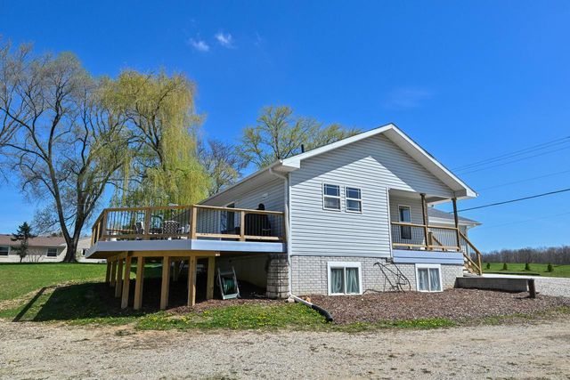6636 Big Bend ROAD, Waterford, WI 53185