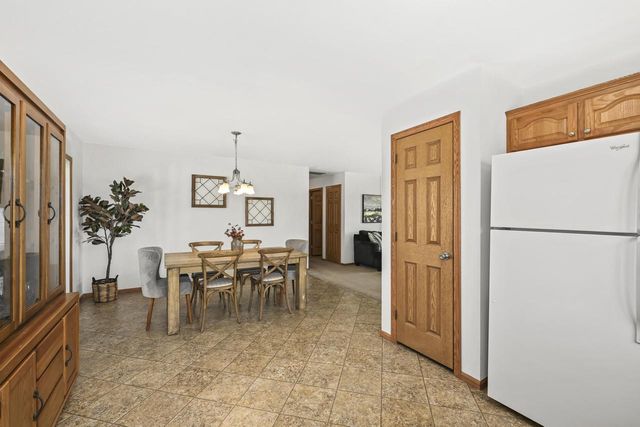 6636 Big Bend ROAD, Waterford, WI 53185