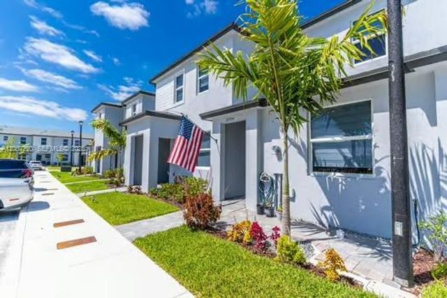 27704 SW 156th Ct, Homestead, FL 33032