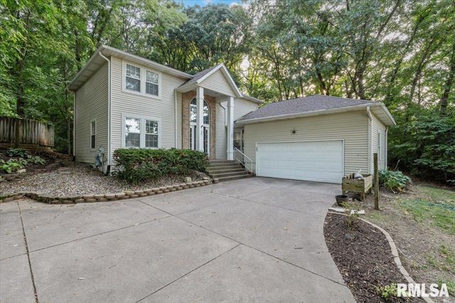 5567 CROW CREEK Road, Bettendorf, IA 52722