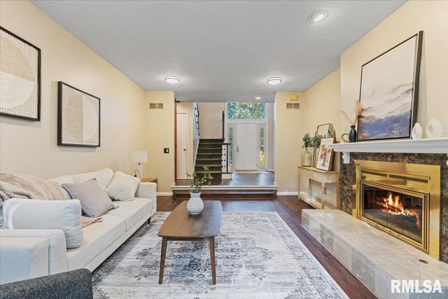 5567 CROW CREEK Road, Bettendorf, IA 52722