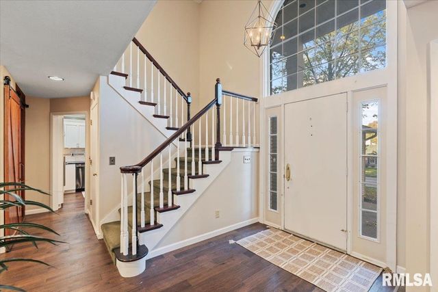 5567 CROW CREEK Road, Bettendorf, IA 52722