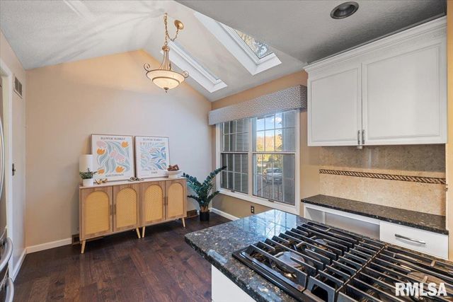 5567 CROW CREEK Road, Bettendorf, IA 52722