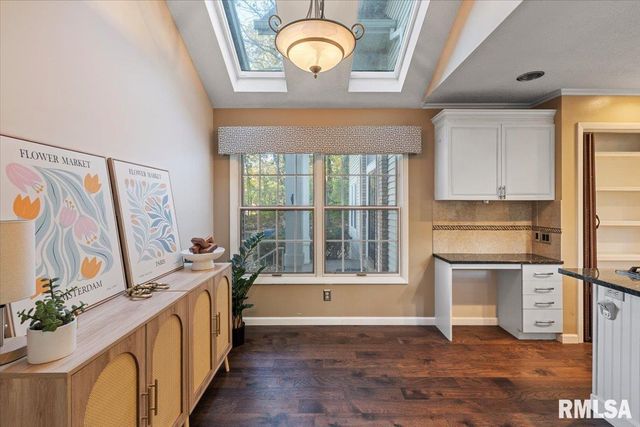 5567 CROW CREEK Road, Bettendorf, IA 52722