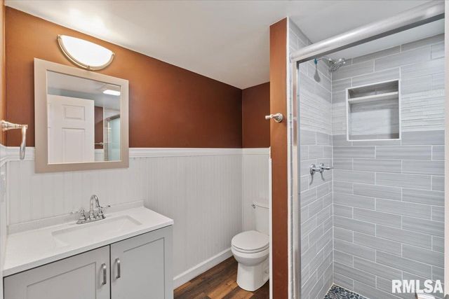 5567 CROW CREEK Road, Bettendorf, IA 52722