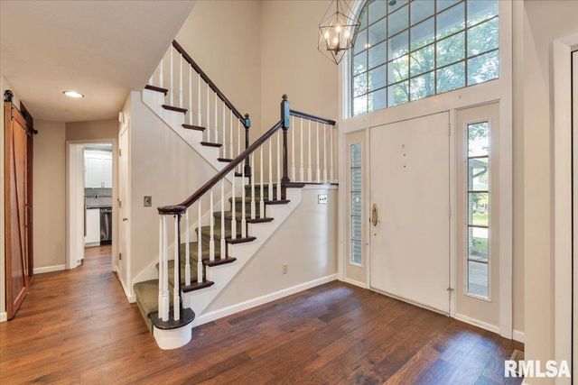 5567 CROW CREEK Road, Bettendorf, IA 52722