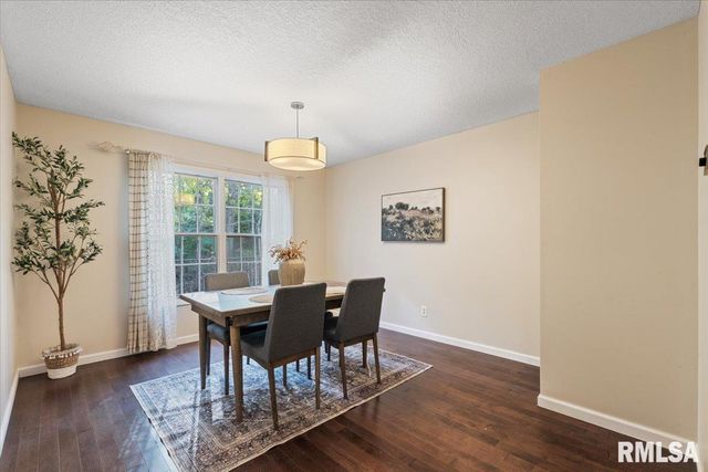 5567 CROW CREEK Road, Bettendorf, IA 52722