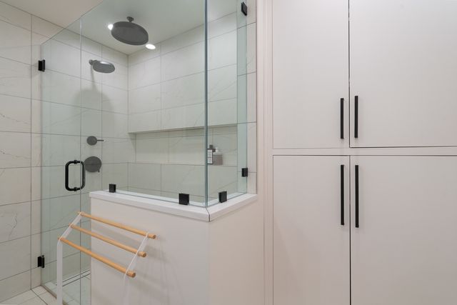 520 W Huron Street 211, Chicago, IL 60654