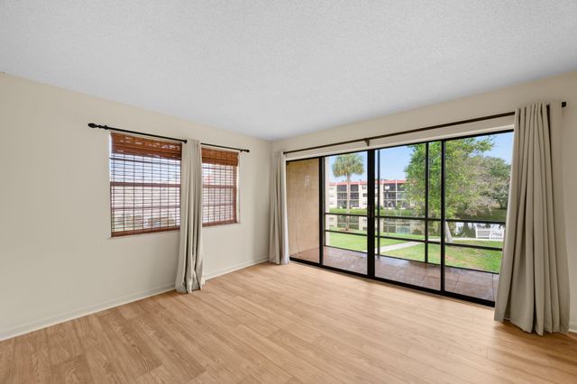 2050 Oleander Boulevard 2-206, Fort Pierce, FL 34950
