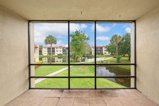 2050 Oleander Boulevard 2-206, Fort Pierce, FL 34950