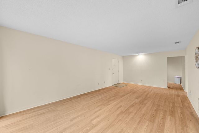 2050 Oleander Boulevard 2-206, Fort Pierce, FL 34950
