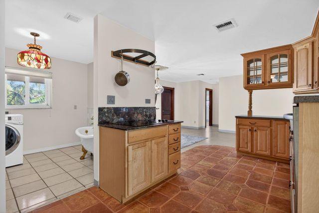 2580 SE 5th Court, Pompano Beach, FL 33062