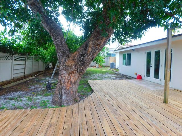 2580 SE 5th Court, Pompano Beach, FL 33062