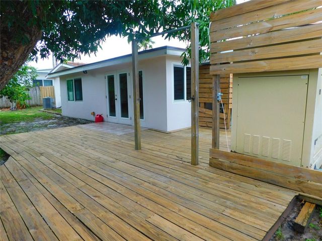 2580 SE 5th Court, Pompano Beach, FL 33062