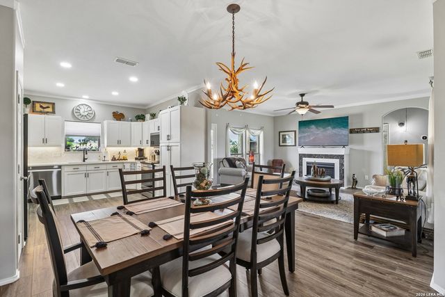 308 Wood View Cir, Bandera, TX 78003