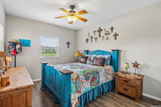 308 Wood View Cir, Bandera, TX 78003