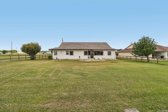 308 Wood View Cir, Bandera, TX 78003