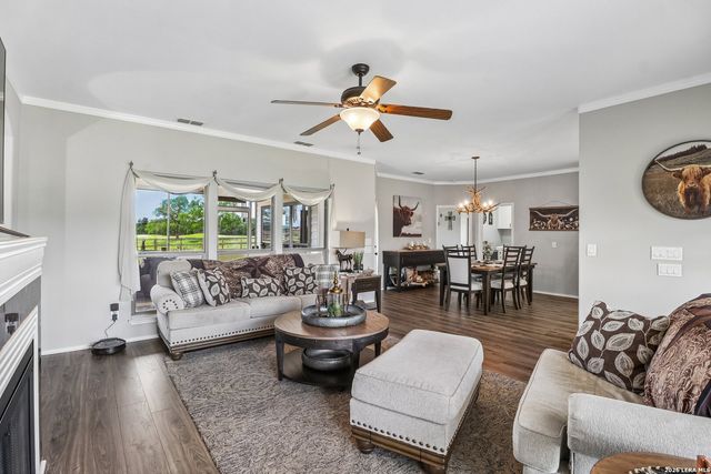 308 Wood View Cir, Bandera, TX 78003