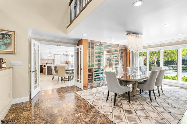 37 Hemlock Rd, Livingston Twp., NJ 07039