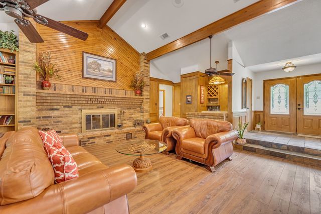 501 Canyon Trail Road, Weatherford, TX 76087