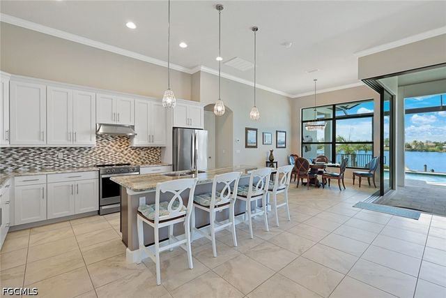 4612 NW 33rd TER, Cape Coral, FL 33993