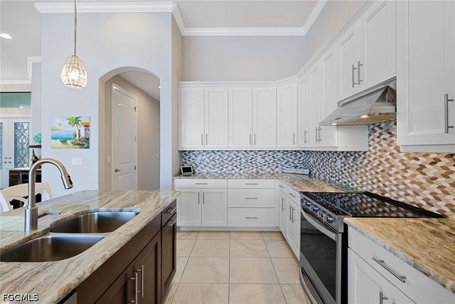 4612 NW 33rd TER, Cape Coral, FL 33993
