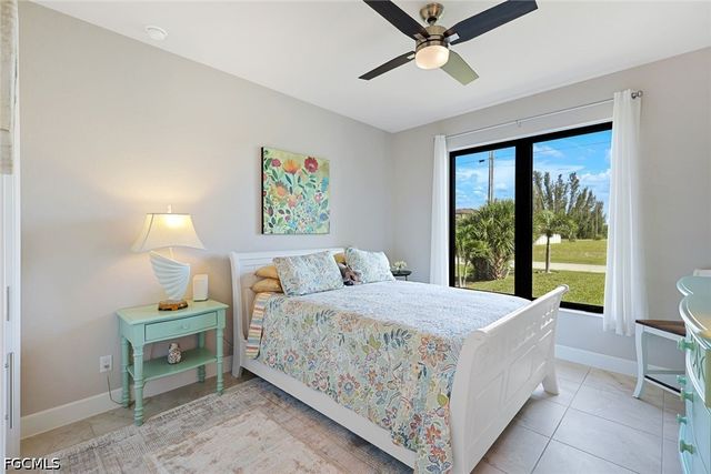 4612 NW 33rd TER, Cape Coral, FL 33993