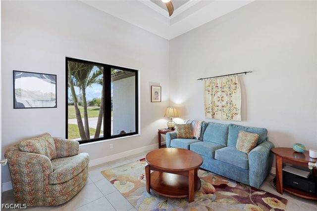 4612 NW 33rd TER, Cape Coral, FL 33993