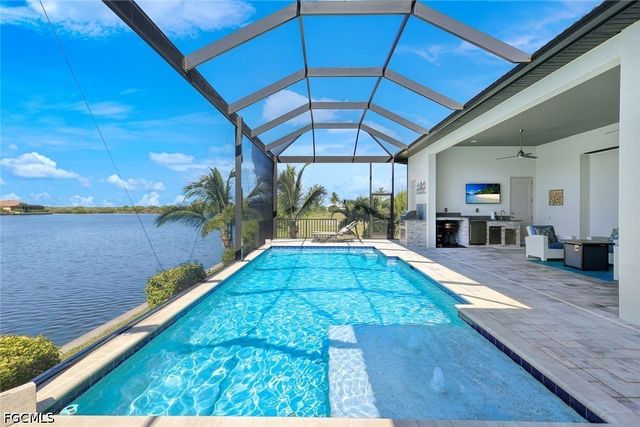 4612 NW 33rd TER, Cape Coral, FL 33993