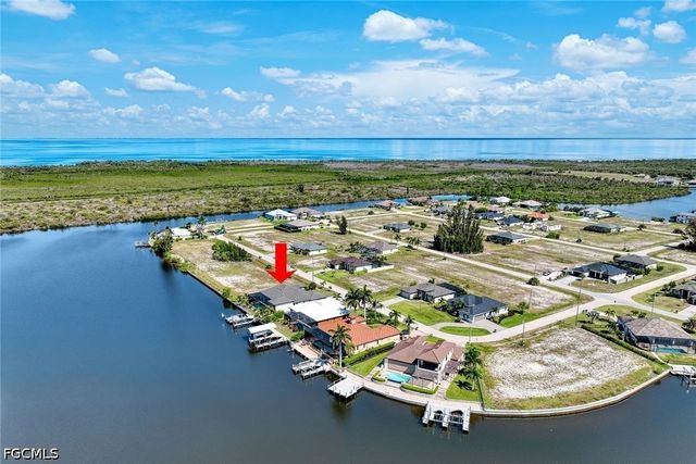 4612 NW 33rd TER, Cape Coral, FL 33993