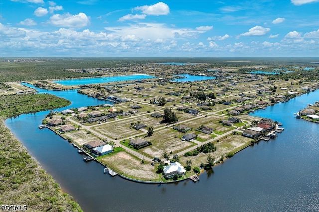 4612 NW 33rd TER, Cape Coral, FL 33993